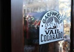 pet friendly restaurant in vail